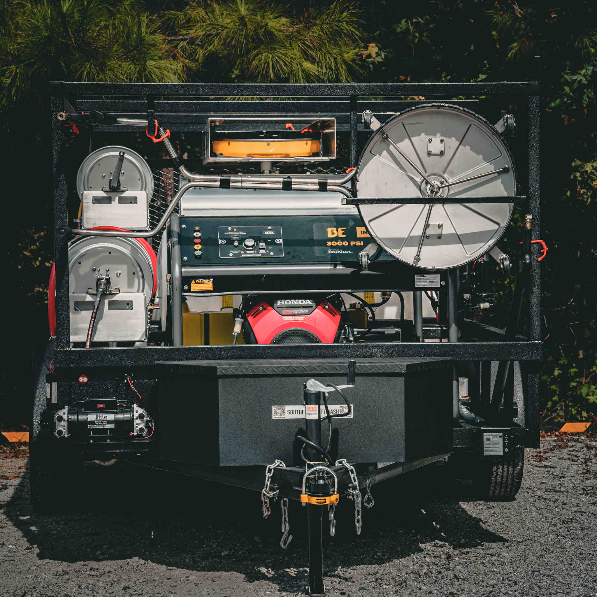 How to Choose a Soft Wash System – An Easy Guide