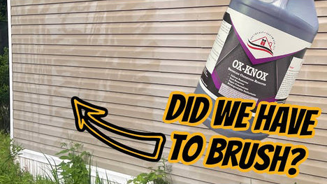 How to Remove Oxidation on Vinyl Siding Without Brushing